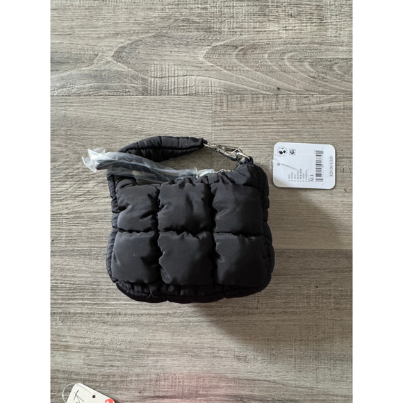 Free People Quilted Micro Pouch NWT in Package Black FP Movement - Picture 6 of 6